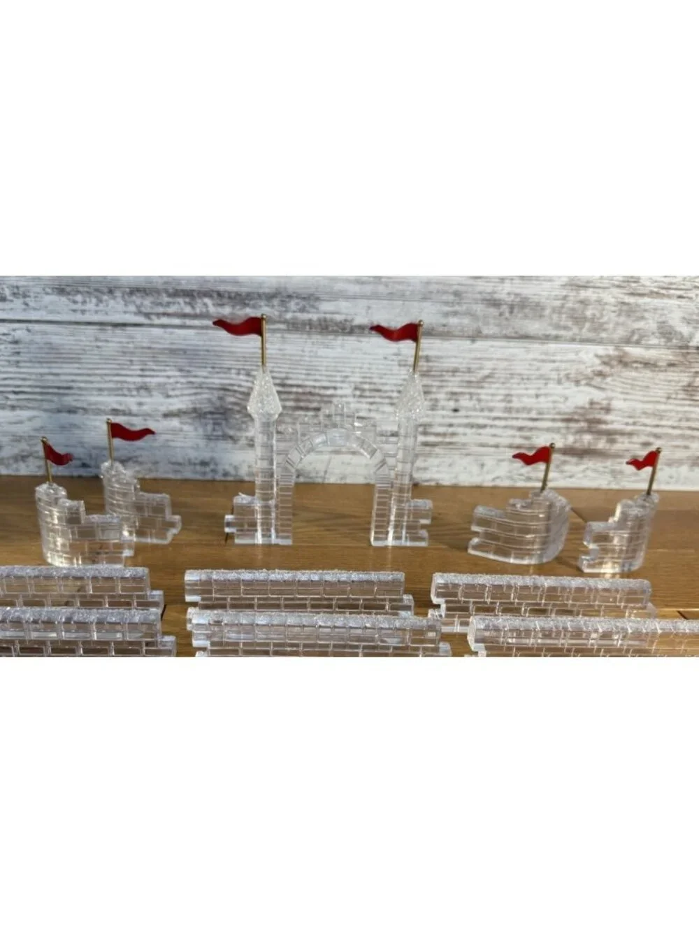 DEPT 56 ICE CRYSTAL GATE AND WALLS  56716 VILLAGE ACCESSORIES 14 Piece Complete
